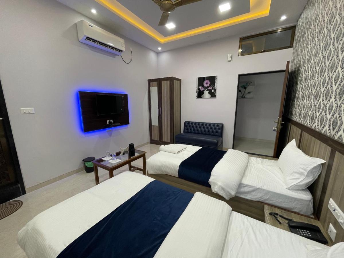 The Royal Palace Hotel Gorakhpur Extérieur photo