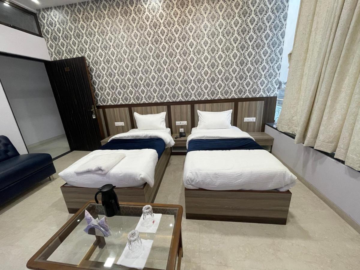 The Royal Palace Hotel Gorakhpur Extérieur photo